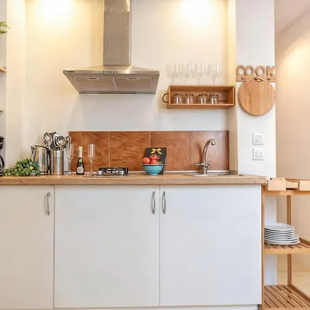 Juan Apartment-coastal Refuge By The